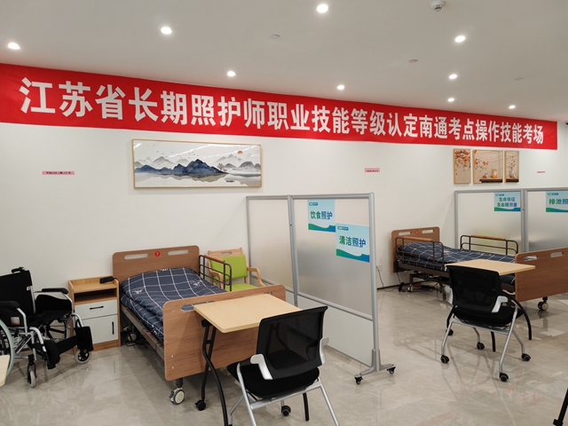 考生們進(jìn)行操作技能考試的考場。攝影/郭晉暉